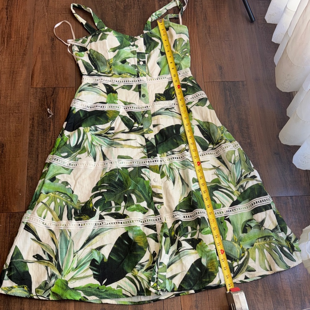 Gianni Bini Green Leaf Print Dress - Picture 9 of 12